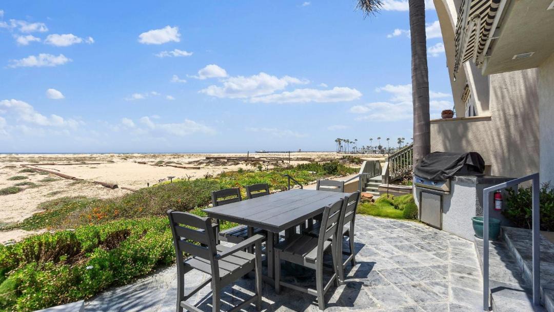 Photo of Patio Balcony in Balboa Peninsula