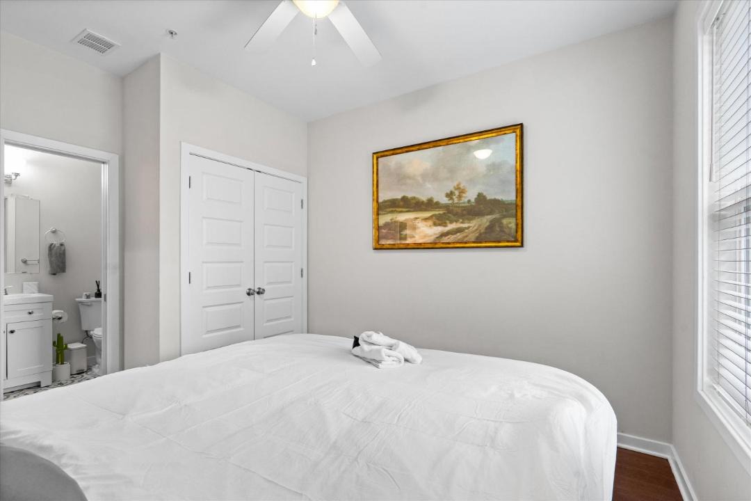 Photo of Bedroom in Fairlawn