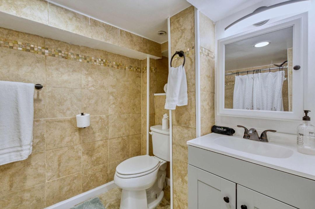 Photo of Bathroom in Brightwood Park