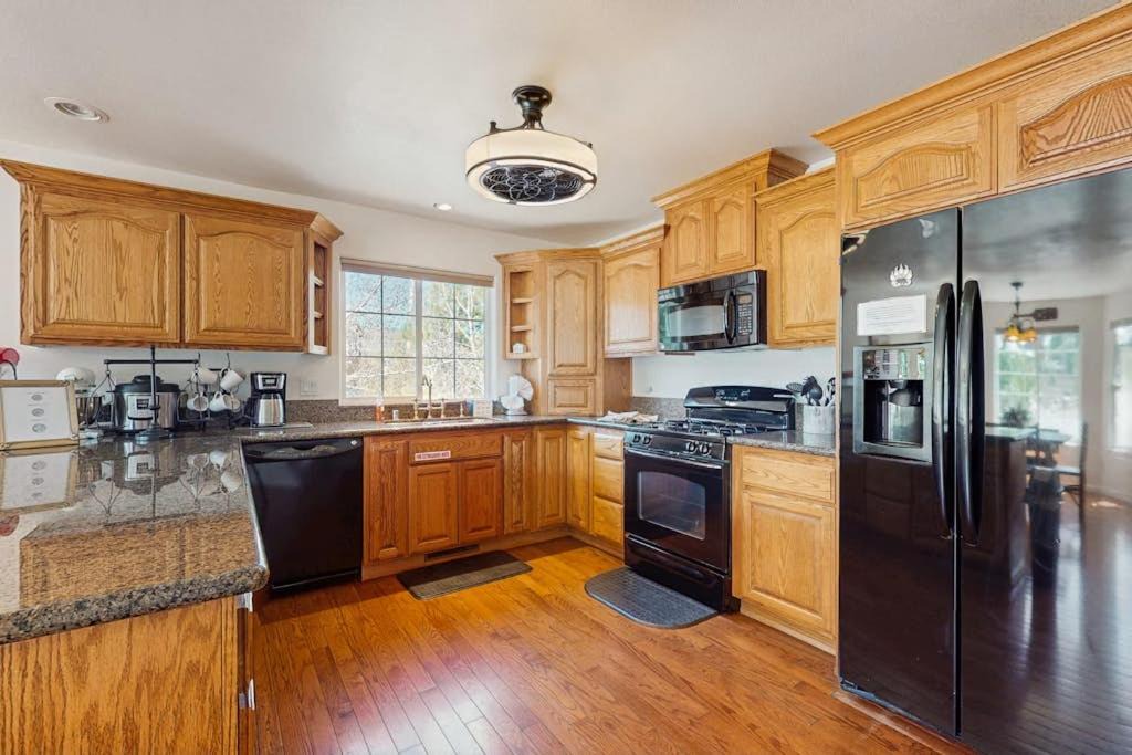 Photo of Kitchen in Mountain View Estates
