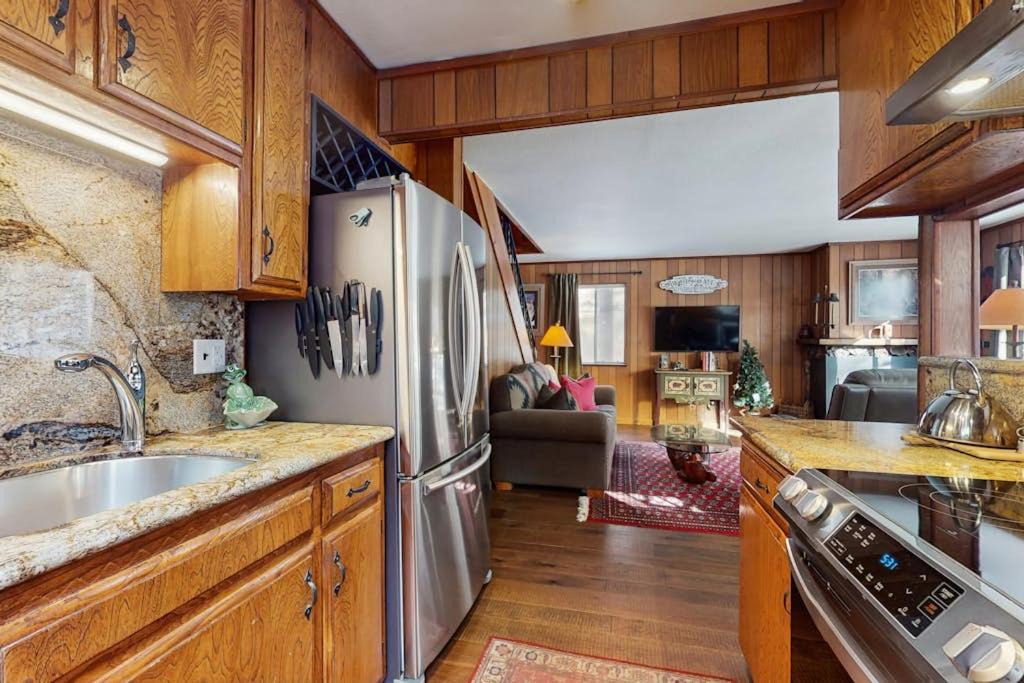 Photo of Kitchen in Tahoe Island