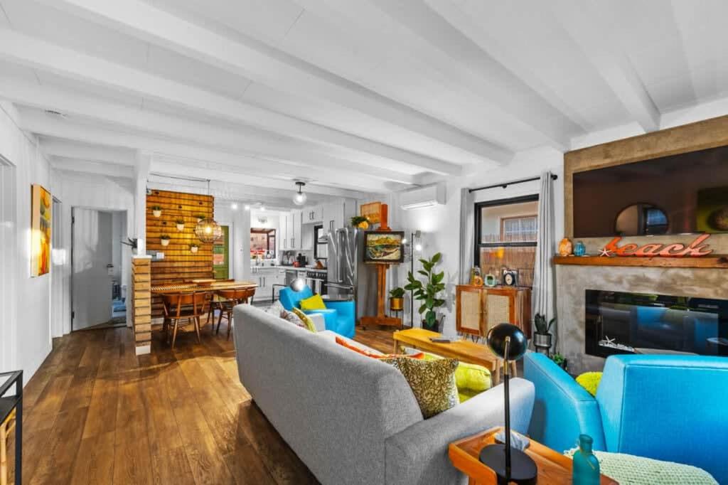 Photo of Livingroom in Silver Strand