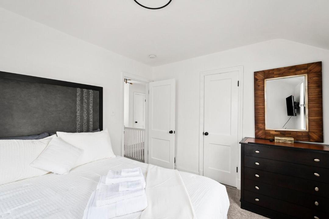 Photo of Bedroom in Chillum