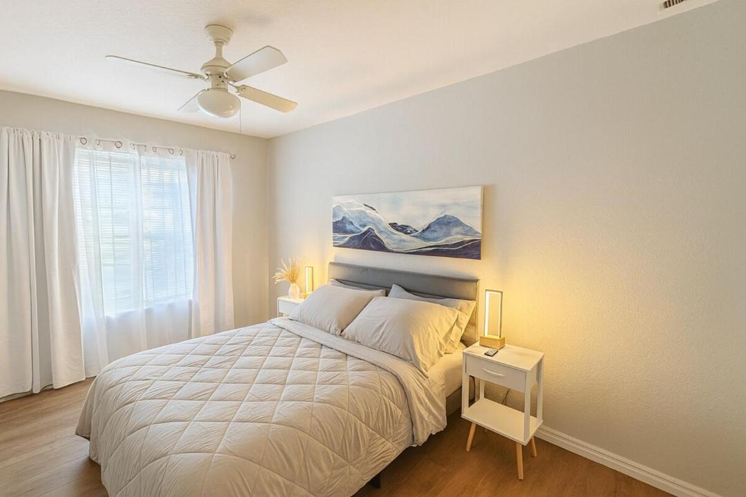 Photo of Bedroom in Venetian Bay Villages