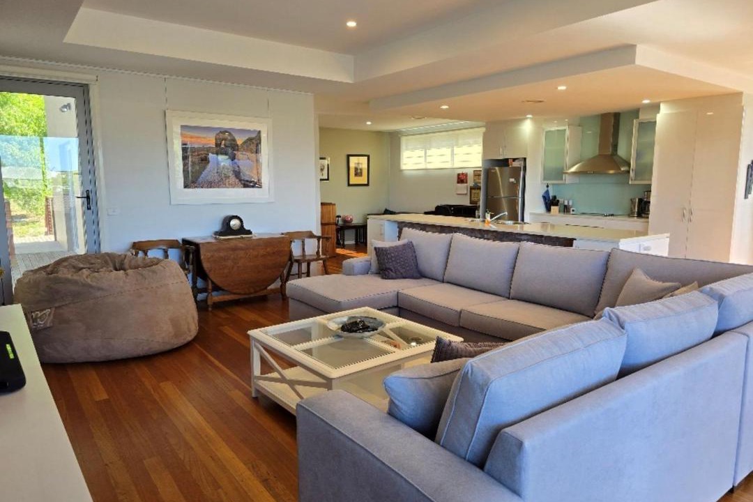 Photo of Livingroom in Long Beach