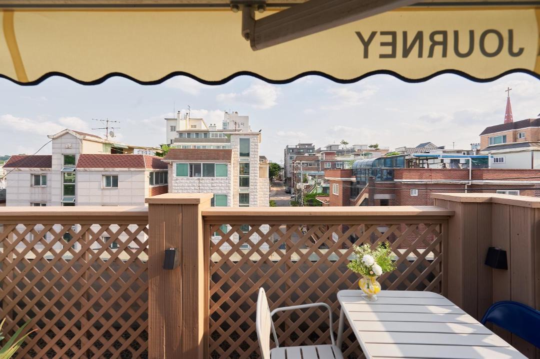 Photo of Patio Balcony in Hyehwa