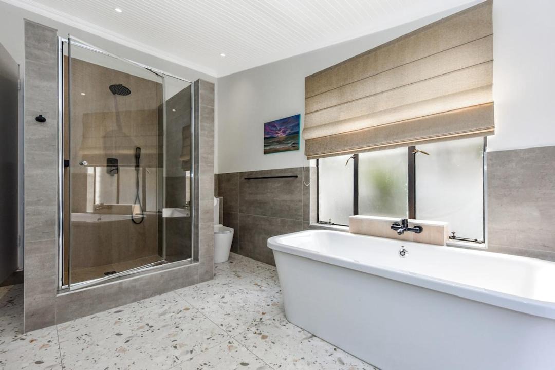 Photo of Bathroom in Greater Johannesburg Metropolitan Area
