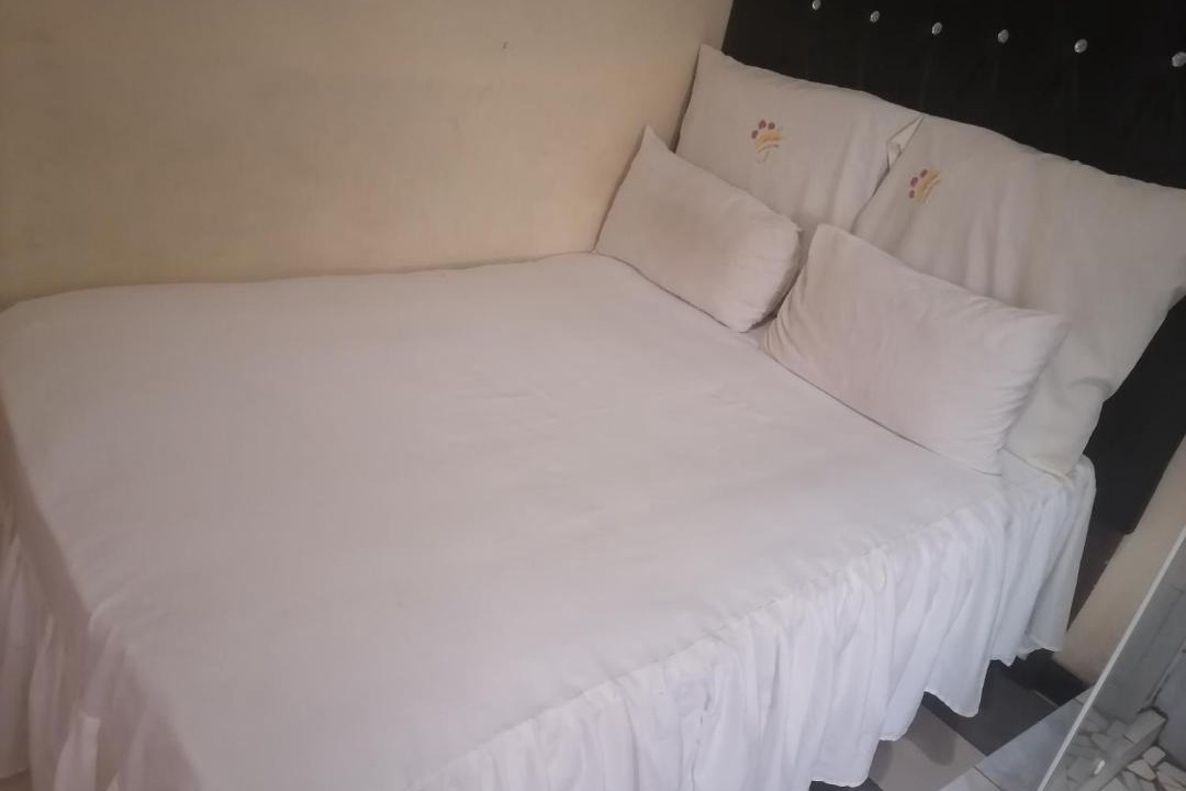 Photo of Bedroom in Bezuidenhout Valley