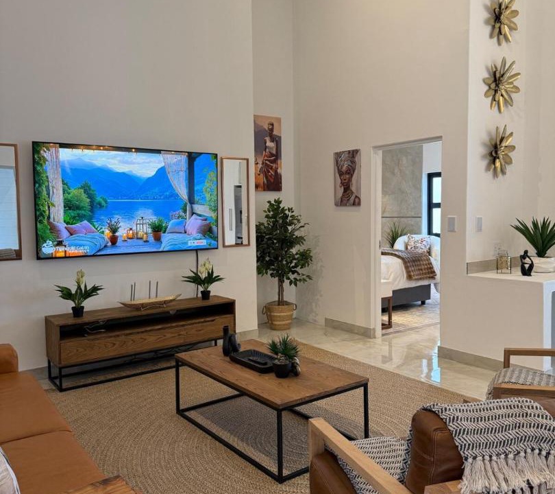 Photo of Livingroom in Westcliff