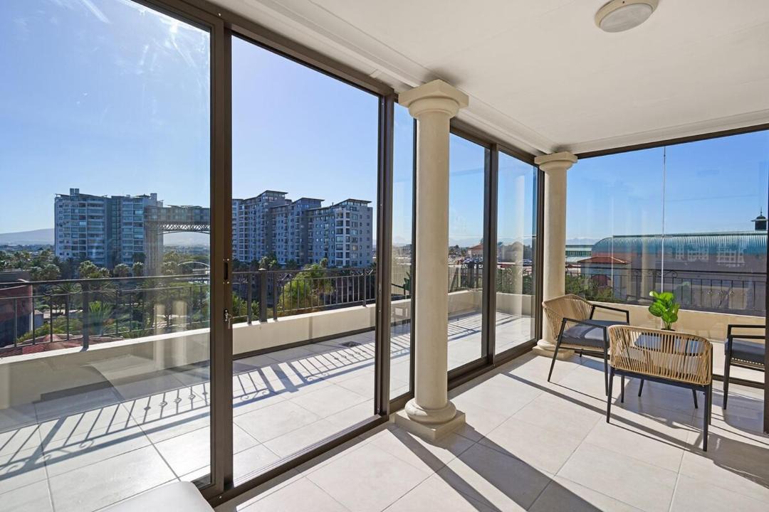 Photo of Patio Balcony in Century City