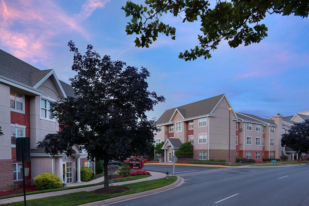 Photo of Buildings in Gaithersburg
