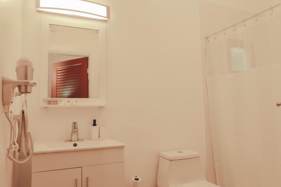 Photo of Bathroom in Estate East Street