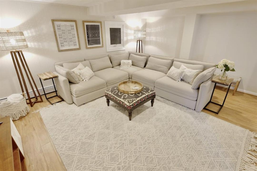 Photo of Livingroom in 16th Street Heights