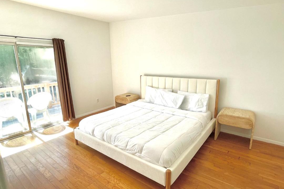 Photo of Bedroom in Wainscott Woods