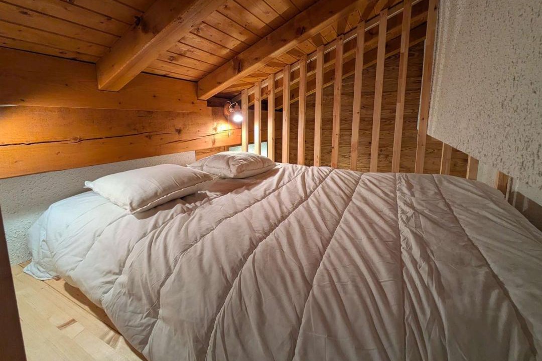 Photo of Bedroom in Areches