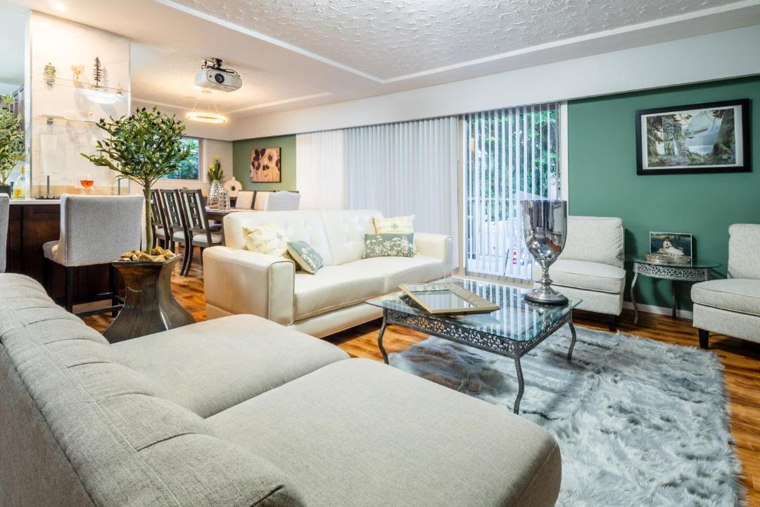 Photo of Livingroom in Canyon Heights
