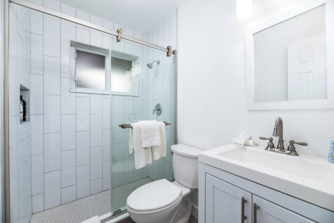 Photo of Bathroom in Middle River Terrace