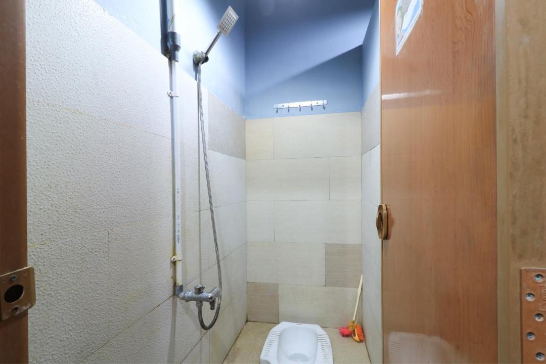 Photo of Bathroom in Gambir