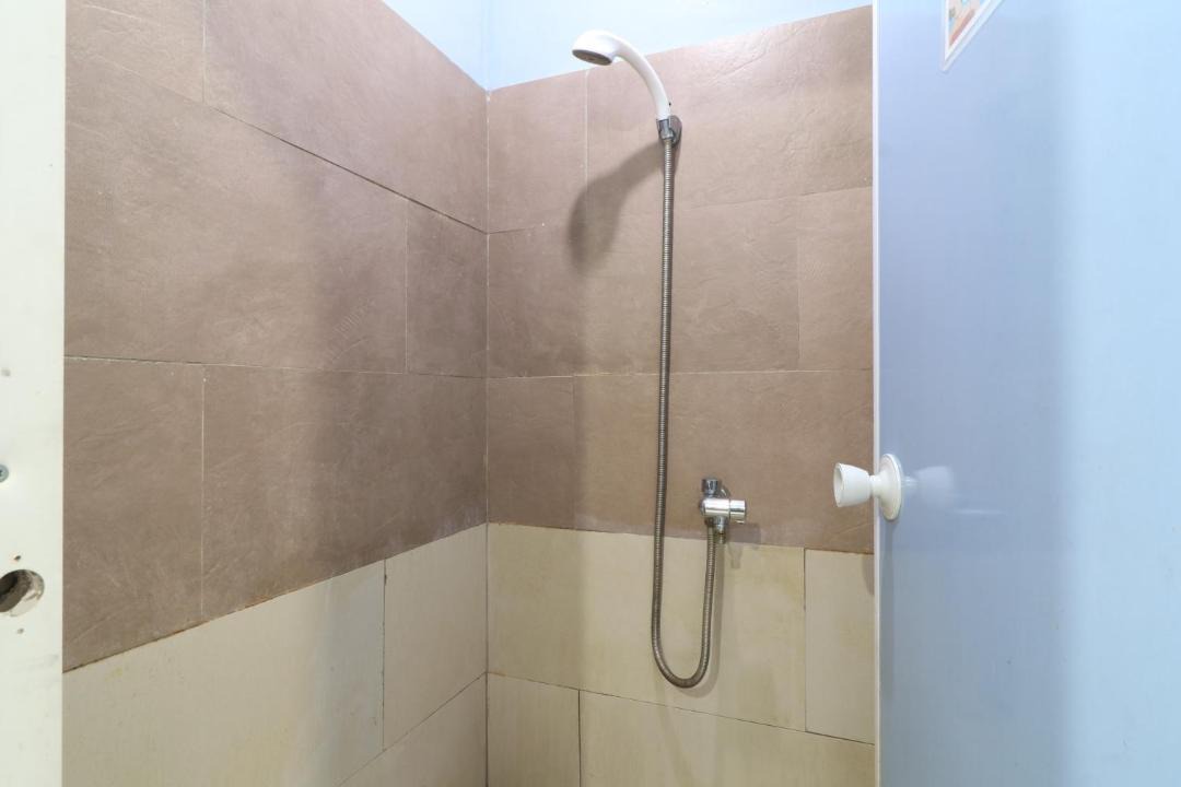 Photo of Bathroom in Gambir