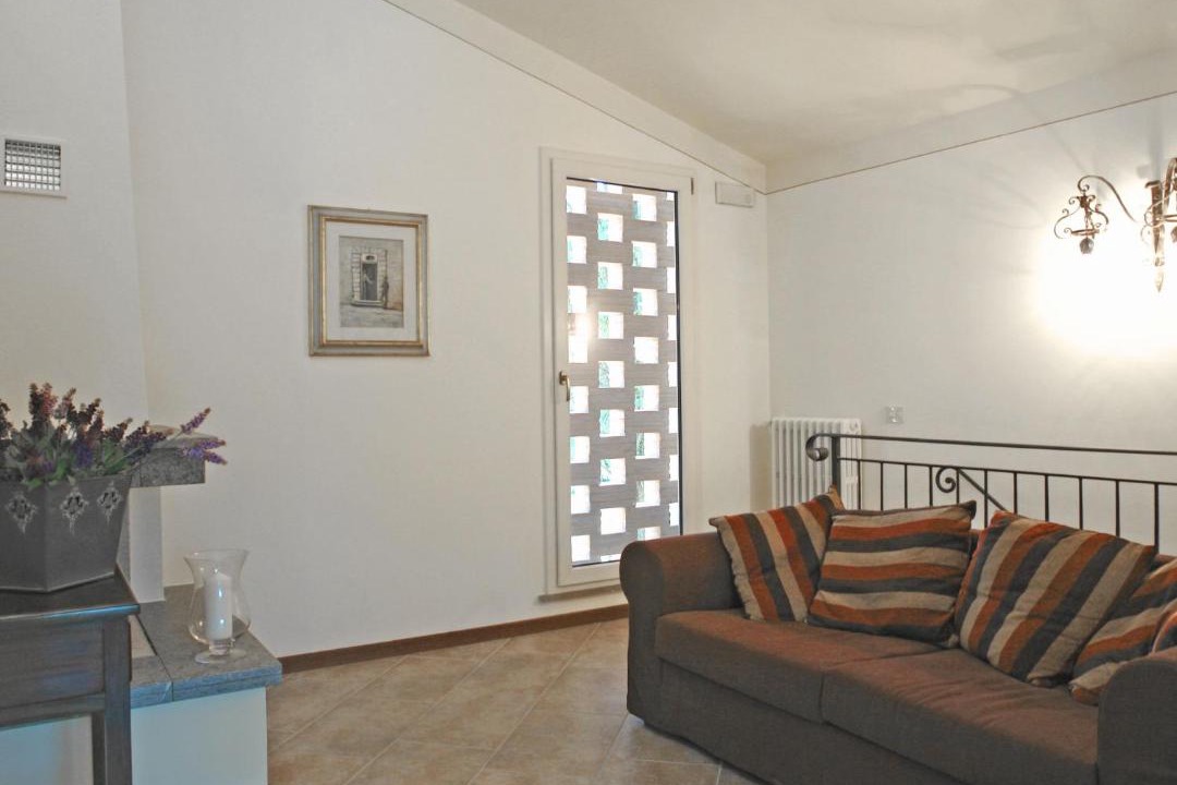 Photo of Others in Palaia