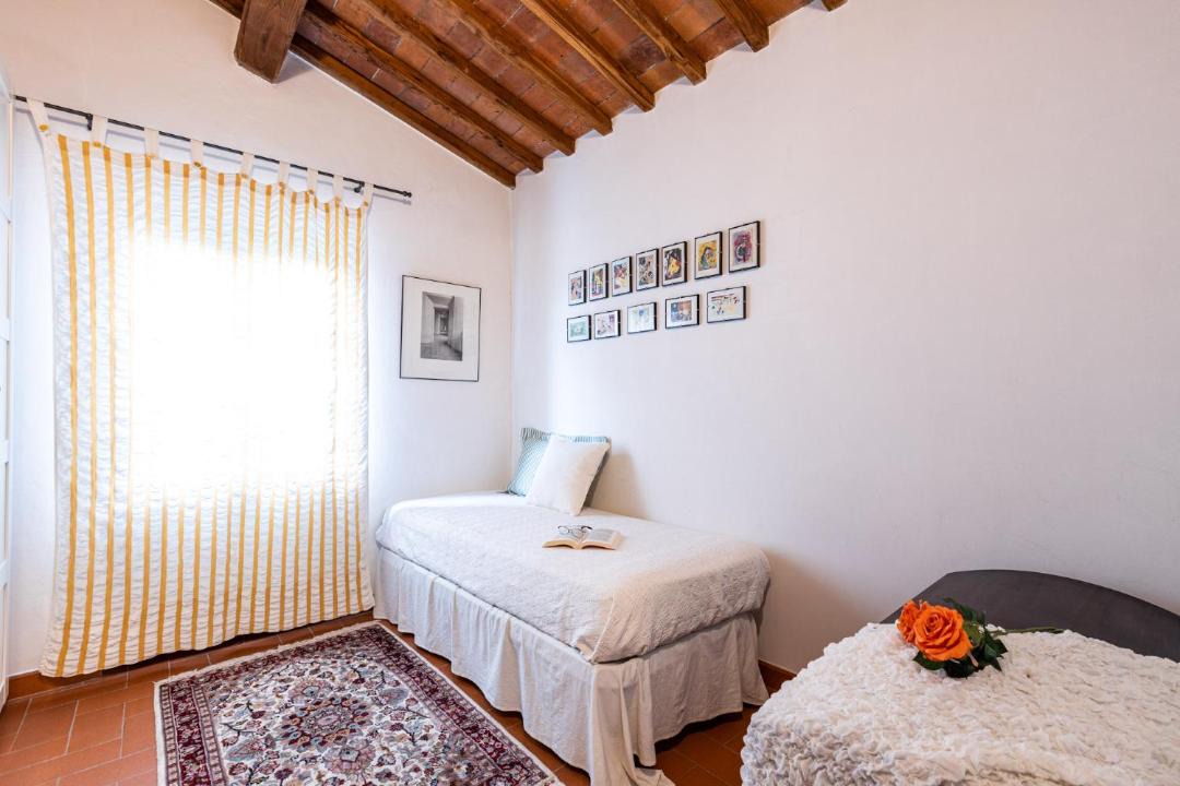 Photo of Others in Palaia