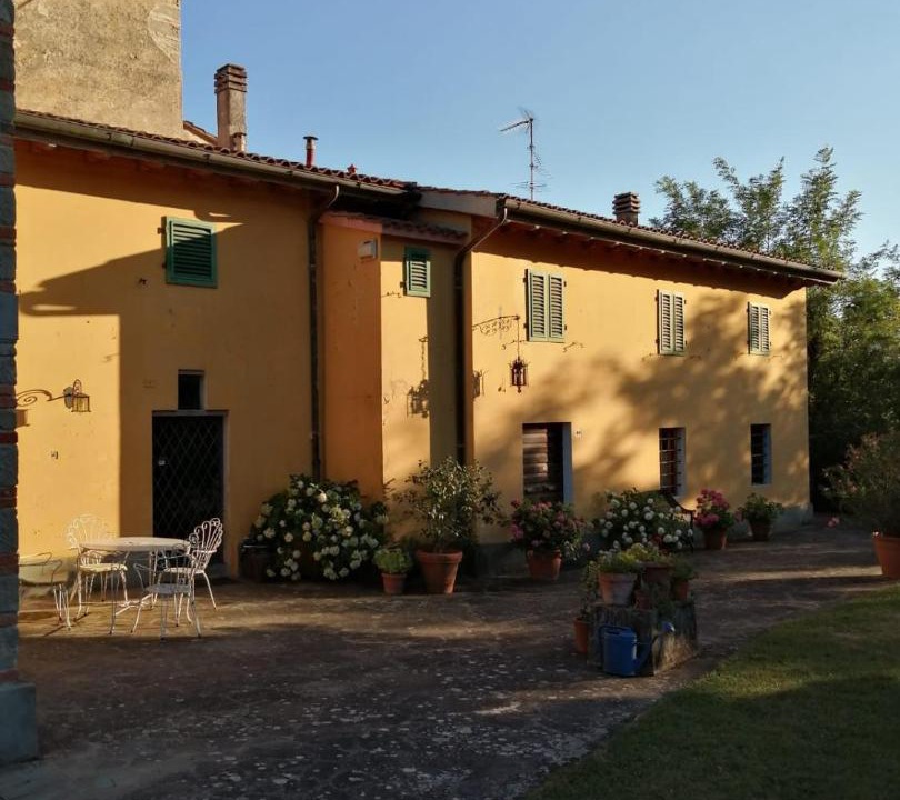 Photo of Buildings in Molezzano