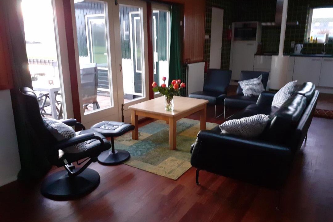Photo of Livingroom in Warder