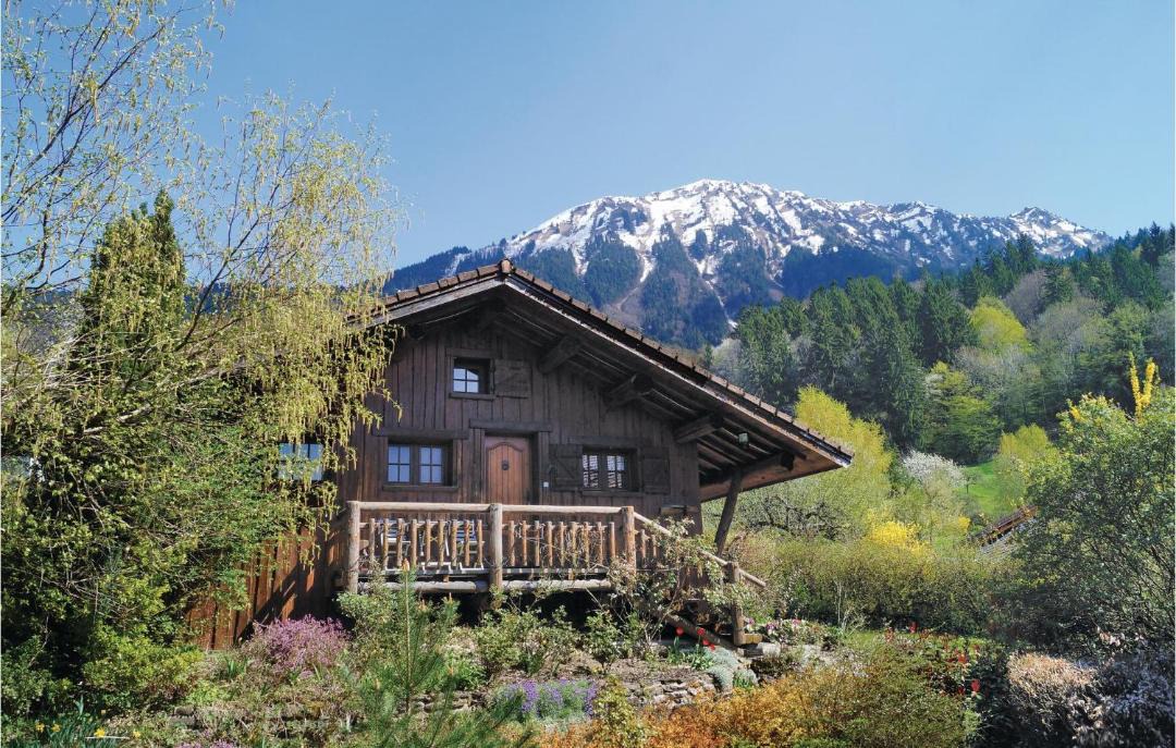 Photo of Buildings in Cons-Sainte-Colombe