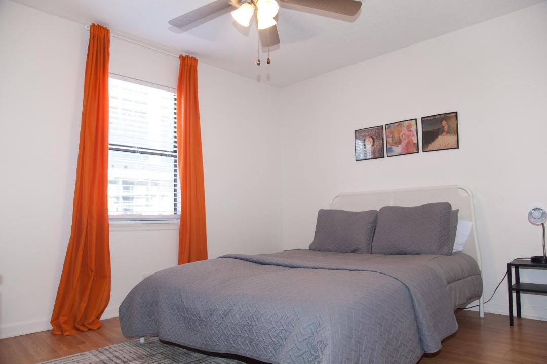 Photo of Bedroom in Music Row