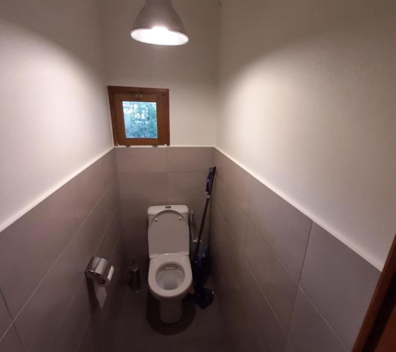 Photo of Bathroom in Albertville