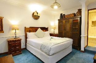 Photo of Bedroom in Houghton Estate