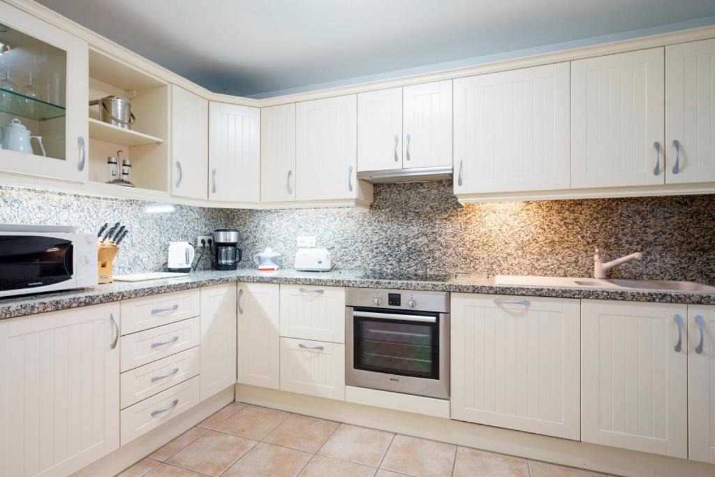 Photo of Kitchen in New Golden Mile