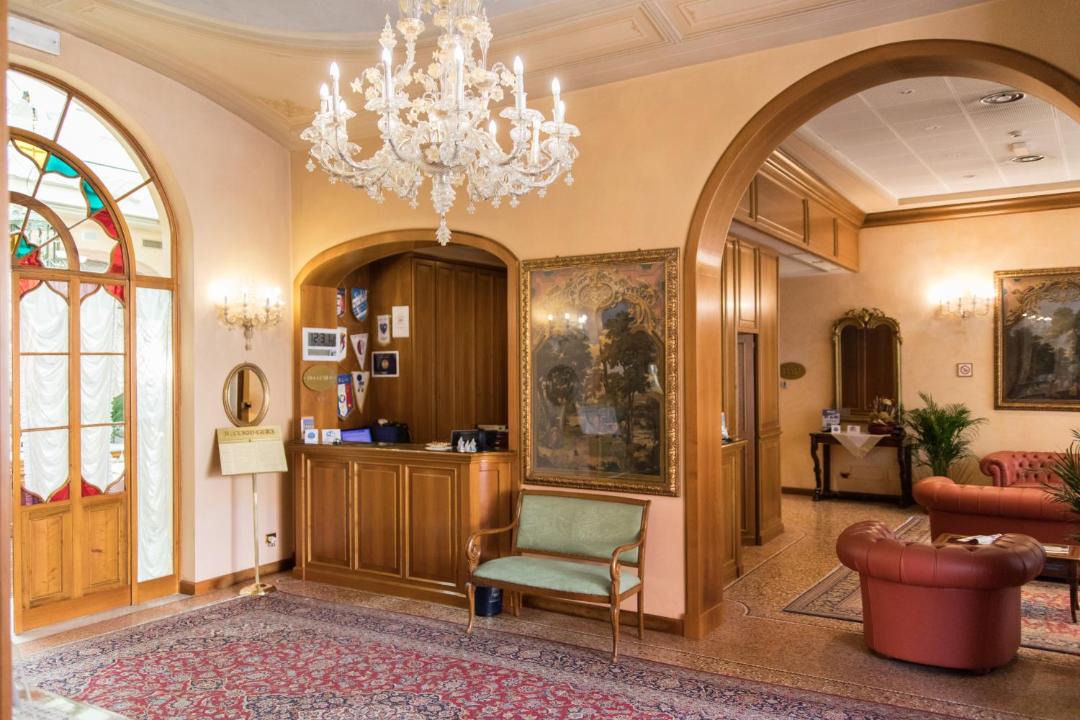 Photo of Others in Correggio