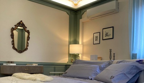 Royal Room