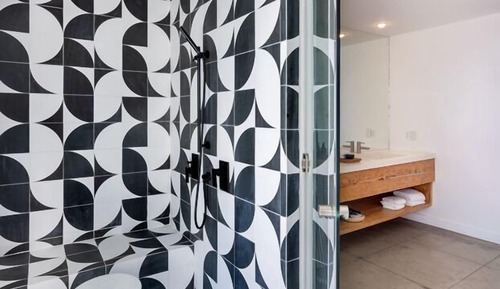 Deluxe Suite, One Bedroom