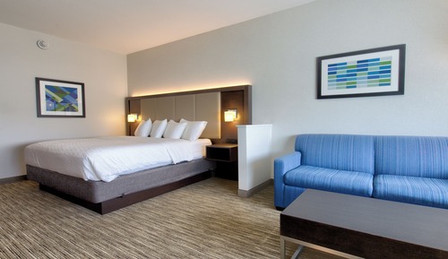 Suite, 1 King Bed, Accessible Bathtub (Mobility)