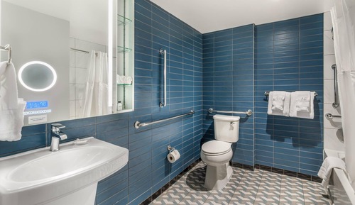 Room, 2 Queen Beds, Accessible, Non Smoking (Accessible Tub)
