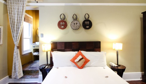 Lion Queen Size Room