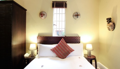 Cheetah Queen Size Room