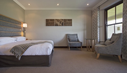 Signature Room, 1 Bedroom, Patio, Mountain View