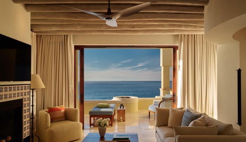 1 Bedroom Estrella Suite with Plunge Pool