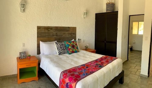 Comfort Villa, 2 Bedrooms, Pool Access