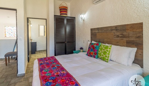 Comfort Villa, 2 Bedrooms, Pool Access