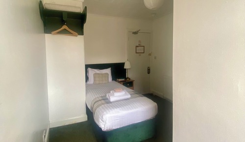 Comfort Single Room