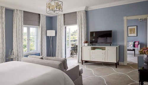 Panoramic View One Bedroom Suite