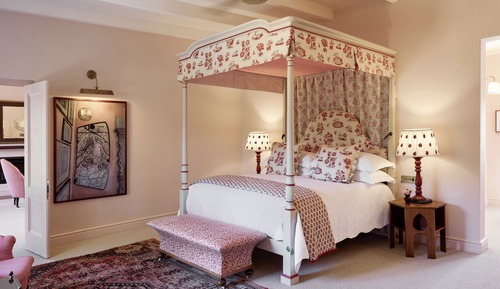 Cape Chestnut Suite