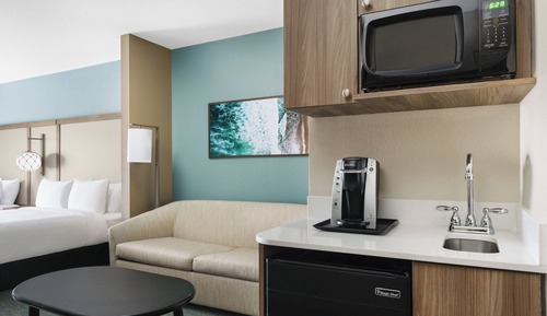 Single Room, Multiple Beds, Hearing Accessible, Pool View