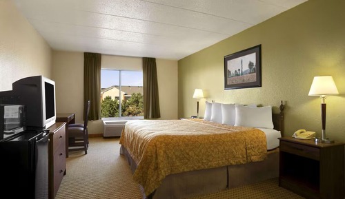 Room, 1 King Bed, Non Smoking