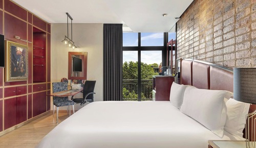 Deluxe Room, 1 King Bed