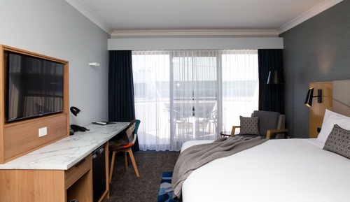 Clubside King Room